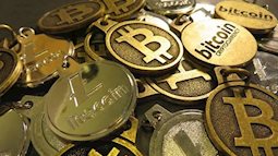 Bitcoin và hàng loạt tiền điện tử bất ngờ tăng giá mạnh