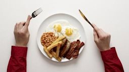 Nhịn ăn sáng để giảm cân, sai lầm lớn nhất nhiều người mắc phải
