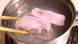 99% bà nội trợ Việt Nam chế biến thịt lợn sai cách gây hại sức khỏe 
