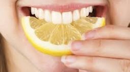 4 công thức lấy cao răng tại nhà từ quả chanh