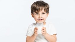 Thời điểm uống sữa tốt nhất cho sức khỏe là khi nào? 