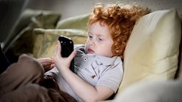 Điện thoại thông minh rất hữu ích cho trẻ nếu bố mẹ bỏ ngay 5 sai lầm này