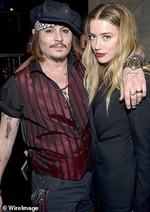 Johnny Depp lại sắp kết hôn với vũ công người Nga đáng tuổi con gái sau vụ lùm xùm ly hôn - Ảnh 4.
