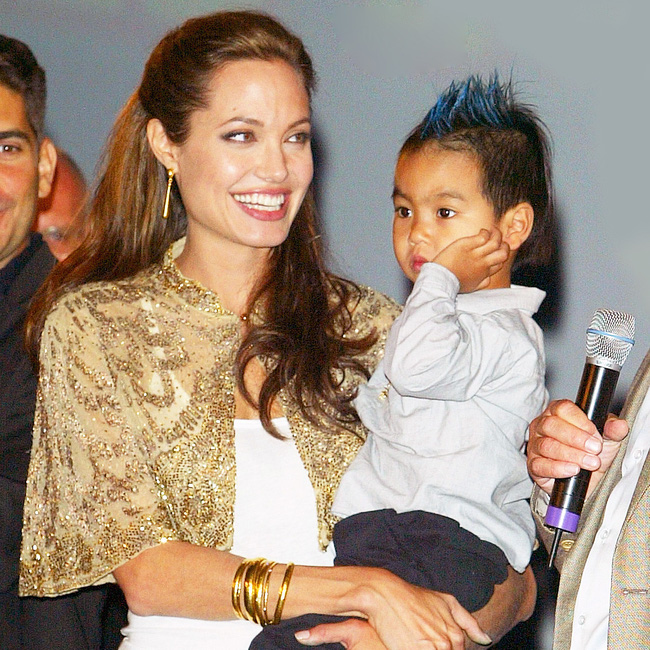 Cậu cả Maddox: Từ cậu bé Campuchia mồ côi, thiếu vắng tình thương tới nguyên nhân khiến Angelina Jolie chấm dứt chuyện tình 12 năm với Brad Pitt  - Ảnh 2.