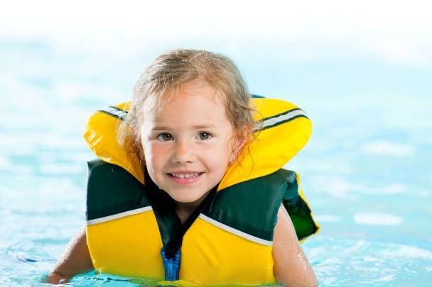 Mùa hè, trẻ thích đi bơi nhưng cũng có không ít ca đuối nước thương tâm: Làm gì để tránh tai nạn đuối nước khi cho trẻ đi bơi? - Ảnh 3.