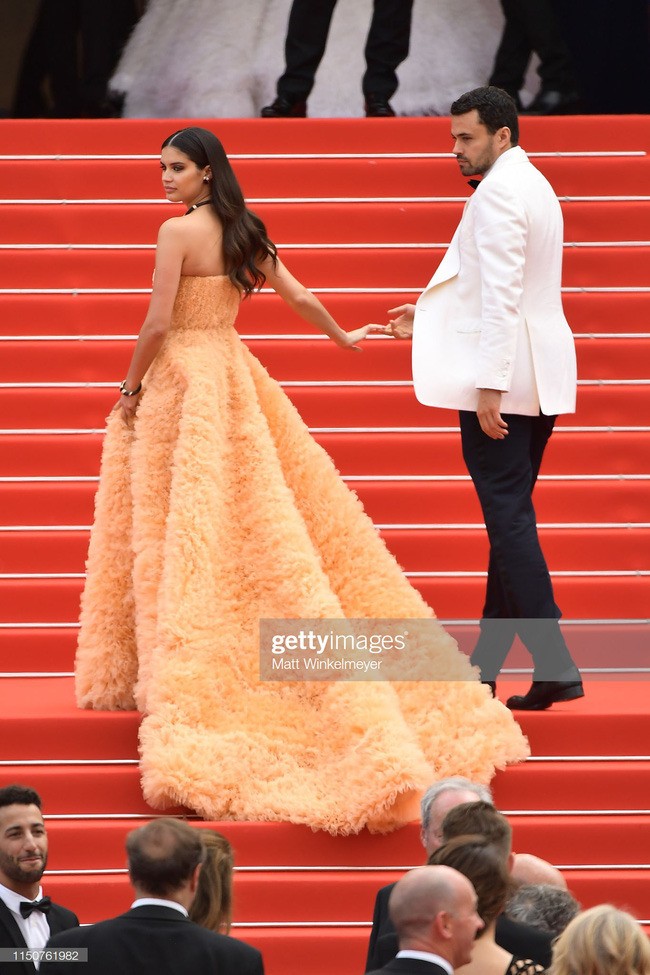 Thảm đỏ Cannes ngày thứ 8: Quý tử nhà David Bekham cực bảnh trai bên  bạn gái xinh đẹp, tiên nữ Elle Fanning lại chiếm spotlight nhờ bộ váy quý tộc  - Ảnh 18.