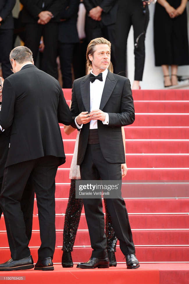 Toàn bộ hình ảnh Brad Pitt và Leonardo DiCaprio trên thảm đỏ Cannes: Thời gian dẫu lấy đi sự trẻ trung phơi phới nhưng vẫn giữ lại hai gã lãng tử bậc nhất Hollywood - Ảnh 4.