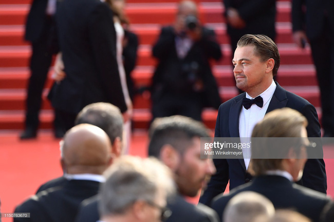 Toàn bộ hình ảnh Brad Pitt và Leonardo DiCaprio trên thảm đỏ Cannes: Thời gian dẫu lấy đi sự trẻ trung phơi phới nhưng vẫn giữ lại hai gã lãng tử bậc nhất Hollywood - Ảnh 5.