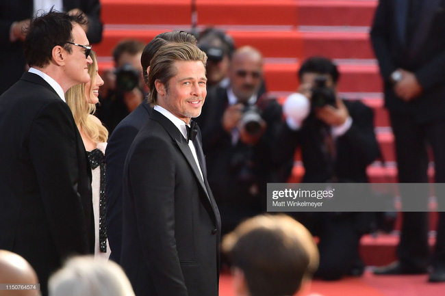 Toàn bộ hình ảnh Brad Pitt và Leonardo DiCaprio trên thảm đỏ Cannes: Thời gian dẫu lấy đi sự trẻ trung phơi phới nhưng vẫn giữ lại hai gã lãng tử bậc nhất Hollywood - Ảnh 16.