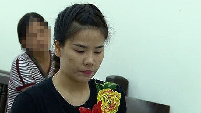 Tú bà dắt mối 30 tiếp viên cho khách Hàn Quốc chọn mua dâm - Ảnh 1.
