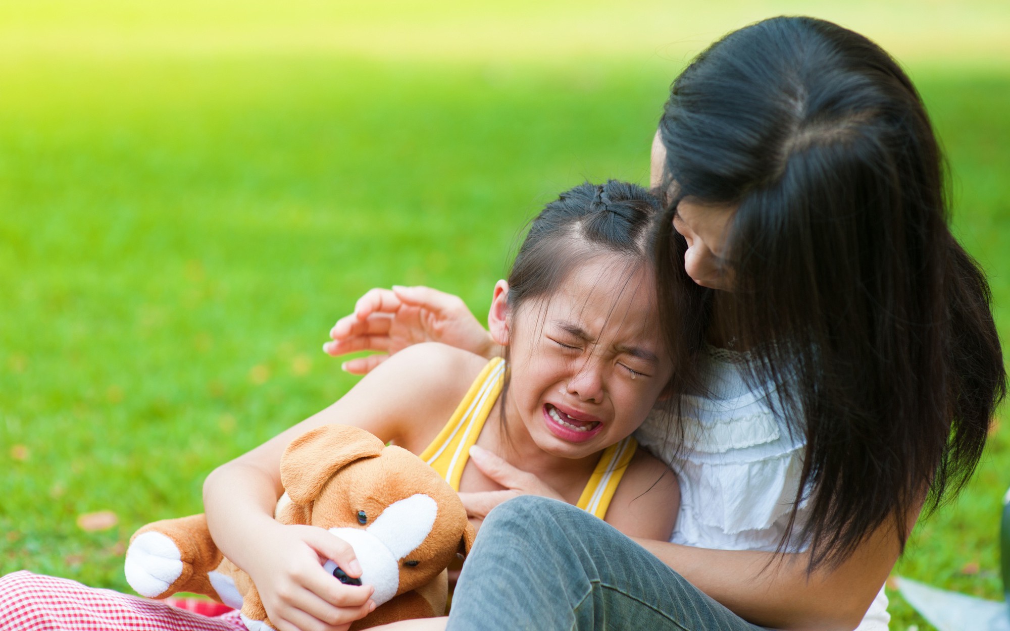 Cứ tưởng làm thế này là yêu con, nhưng thực ra cha mẹ đang hại con thêm mà thôi - Ảnh 1.