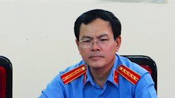 Ông Nguyễn Hữu Linh "dâm ô" bé gái trong thang máy đã mời luật sư bào chữa