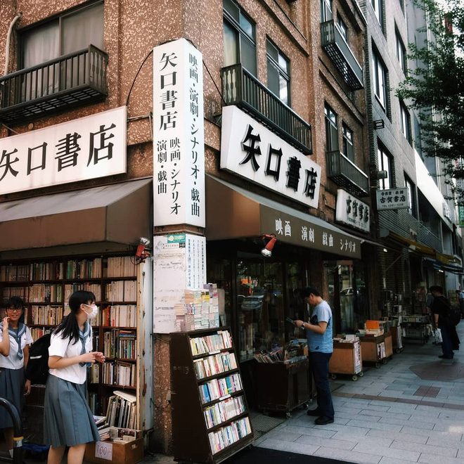 Ít ai biết giữa lòng Tokyo hoa lệ vẫn có một thư viện kiểu một nghìn chín trăm hồi đó đẹp như phim điện ảnh  - Ảnh 14.