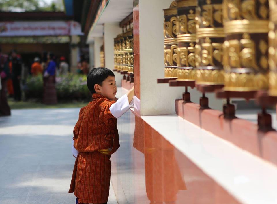 Vương quốc hạnh phúc Bhutan công bố hình ảnh mới nhất của hoàng tử bé khiến nhiều người ngỡ ngàng vì thay đổi quá nhiều - Ảnh 5.