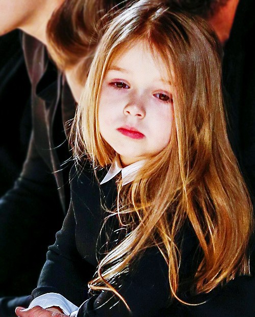 Hành trình nhan sắc 2 công chúa nhà sao hot nhất Hollywood: Harper Beckham xinh ra, Suri Cruise ngày càng bị dìm - Ảnh 10.