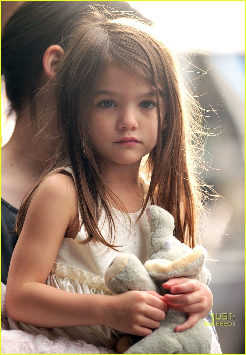 Hành trình nhan sắc 2 công chúa nhà sao hot nhất Hollywood: Harper Beckham xinh ra, Suri Cruise ngày càng bị dìm - Ảnh 20.