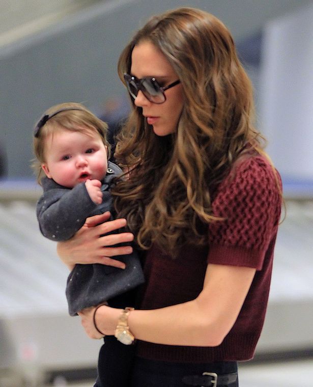 Hành trình nhan sắc 2 công chúa nhà sao hot nhất Hollywood: Harper Beckham xinh ra, Suri Cruise ngày càng bị dìm - Ảnh 2.