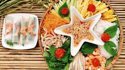 Bữa tối muốn ăn vừa ngon lại đẹp như nhà hàng mà không béo thì thử ngay món cuốn này bạn nhé!