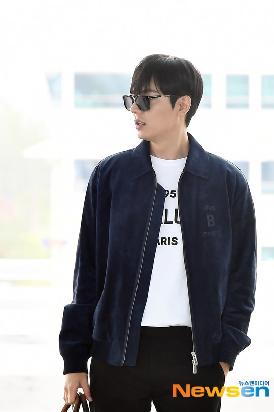 Lee Min Ho ra sân bay thôi mà quá sức bảnh bao, nhưng không giấu nổi sự tăng cân và bờ môi khô nứt nẻ - Ảnh 3.