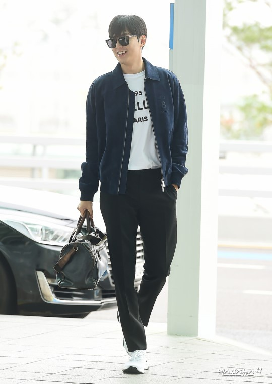 Lee Min Ho ra sân bay thôi mà quá sức bảnh bao, nhưng không giấu nổi sự tăng cân và bờ môi khô nứt nẻ - Ảnh 2.