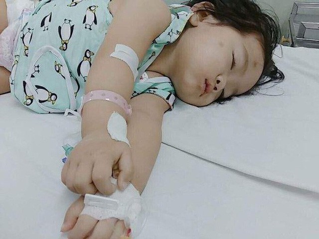  Bức thư đẫm nước mắt của người mẹ Kiên Giang gửi con gái 2 tuổi mắc ung thư - Ảnh 2.