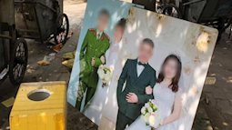 Nhìn 2 bức ảnh cưới đặt cạnh nhau giữa nơi tập kết rác mà bao người đượm buồn