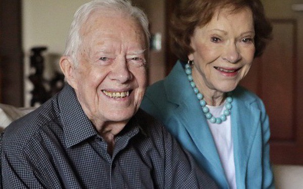 Bí quyết giữ lửa tình yêu của vợ chồng cựu Tổng thống Hoa Kì Jimmy Carter trong suốt 73 năm: Đơn giản nhưng hiệu quả, mọi cặp đôi đều phải nể phục - Ảnh 2.