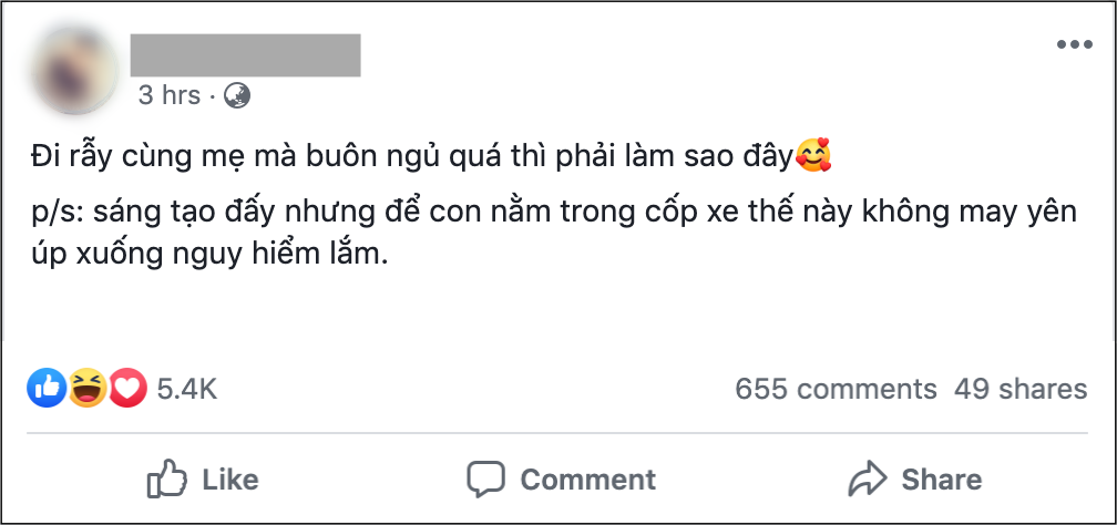 Hình ảnh em bé ngủ trong cốp xe máy khi theo bố mẹ đi rẫy, người khen dễ thương, người giật mình sợ nguy hiểm - Ảnh 1.