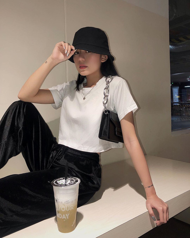 Instagram #OOTD tuần qua: đỉnh cao sành điệu là khi lên đồ đơn giản nhưng vẫn sexy và chất, chunky sneaker vẫn hot phá đảo - Ảnh 8.