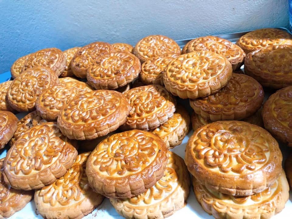 Lạ lùng dân Hà Nội tìm mua bánh Trung thu không nhân - Ảnh 1.