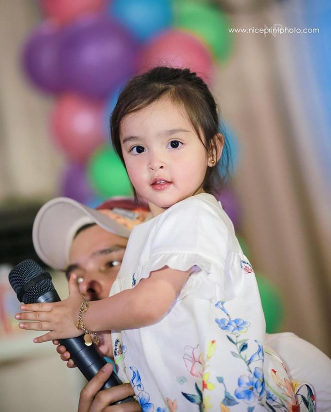 Mỹ nhân đẹp nhất Philippines khoe ảnh diện đồ đôi với con gái, nhan sắc và vẻ đáng yêu của bé Zia lấn át cả mẹ - Ảnh 4.