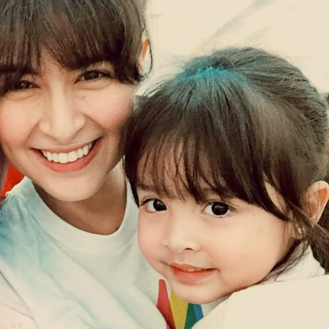 Mỹ nhân đẹp nhất Philippines khoe ảnh diện đồ đôi với con gái, nhan sắc và vẻ đáng yêu của bé Zia lấn át cả mẹ - Ảnh 5.