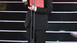 Chuyện lạ Hoa Ngữ: Địch Lệ Nhiệt Ba thắng giải "diễn viên mới" ở Kim Phượng Hoàng 2019?