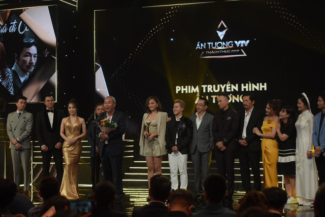 Toàn cảnh lễ trao giải VTV Awards 2019: Thu Quỳnh đụng mặt người thứ ba tin đồn, Về Nhà Đi Con thắng lớn! - Ảnh 6.