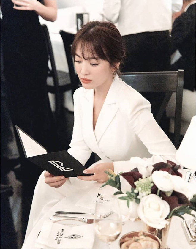 Loạt ảnh chính thức của Song Hye Kyo tại sự kiện quốc tế ở Mỹ: Cố gồng làm gì, chị xuất thần nhất là khi sương sương! - Ảnh 4.