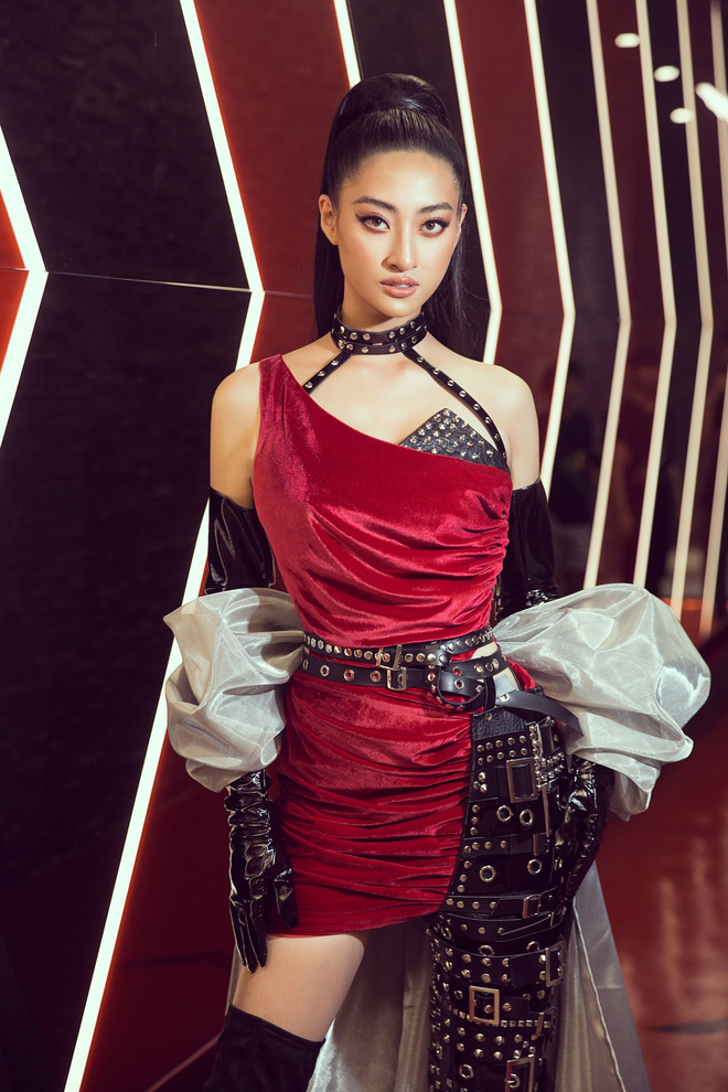 Tân Hoa hậu Lương Thùy Linh lột xác hầm hố, sải bước catwalk thần thái khó nhận ra sau 1 tháng đăng quang - Ảnh 7.