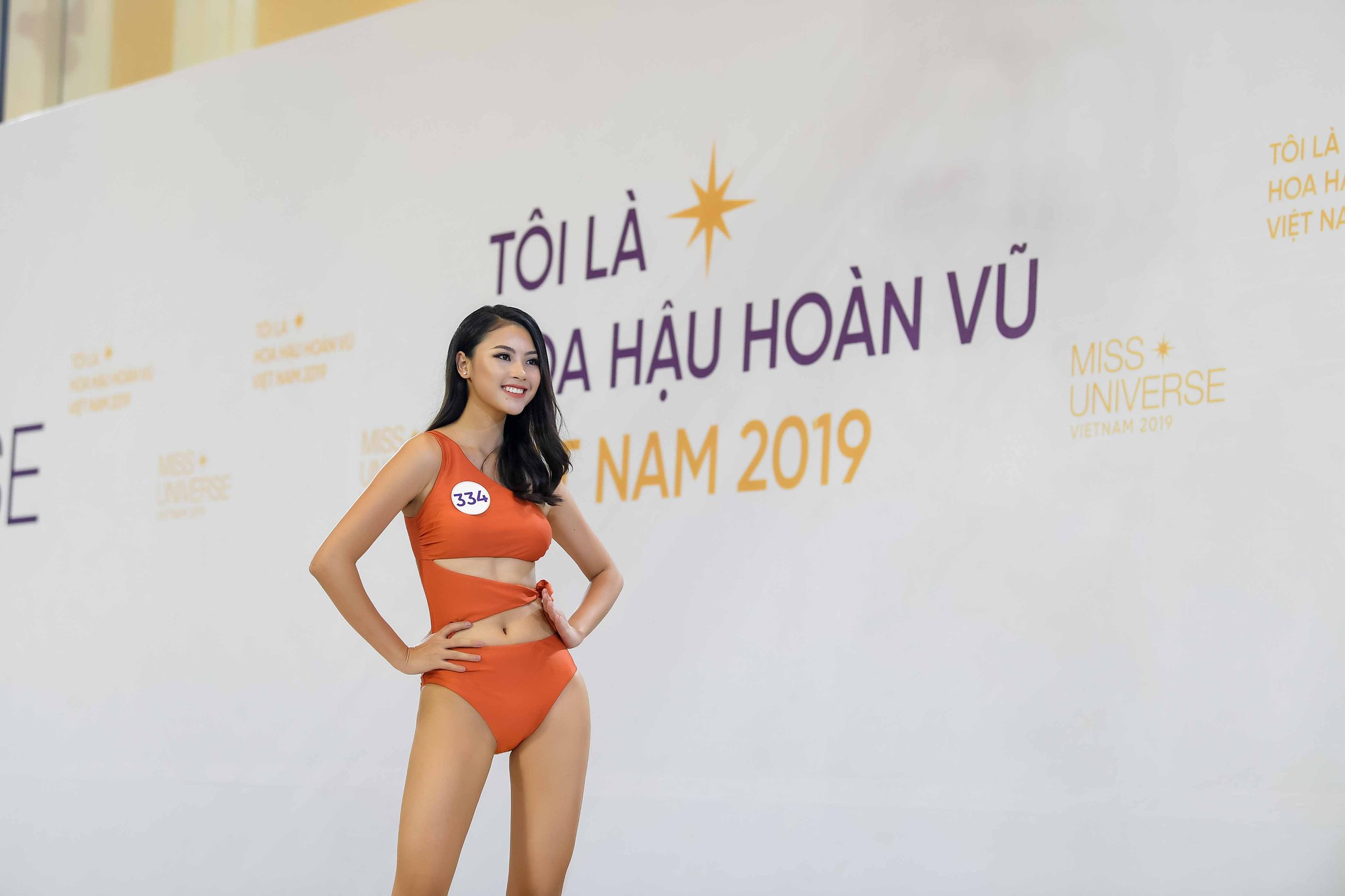 Phan thi trinh dien bikini (13)