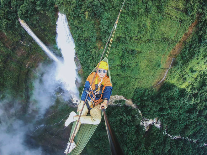 Muốn thử cảm giác mạnh ở Lào, đu đưa ngay trên võng và uống cafe giữa thác nước cao 140m này đi! - Ảnh 16.