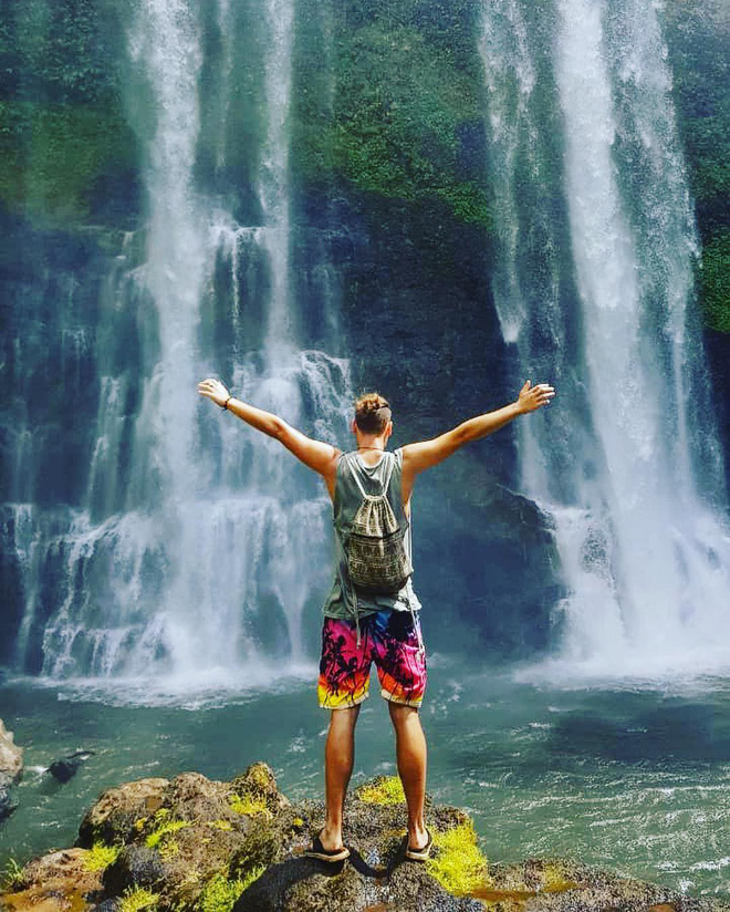 Muốn thử cảm giác mạnh ở Lào, đu đưa ngay trên võng và uống cafe giữa thác nước cao 140m này đi! - Ảnh 3.