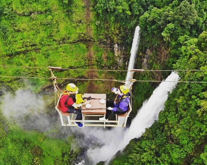 Muốn thử cảm giác mạnh ở Lào, đu đưa ngay trên võng và uống cafe giữa thác nước cao 140m này đi! - Ảnh 11.