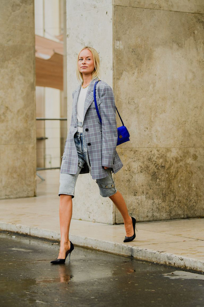 Ngắm street style tại Tuần lễ thời trang Paris, nàng công sở cũng rút ra được vô số tips mix đồ cho mùa mới  - Ảnh 12.