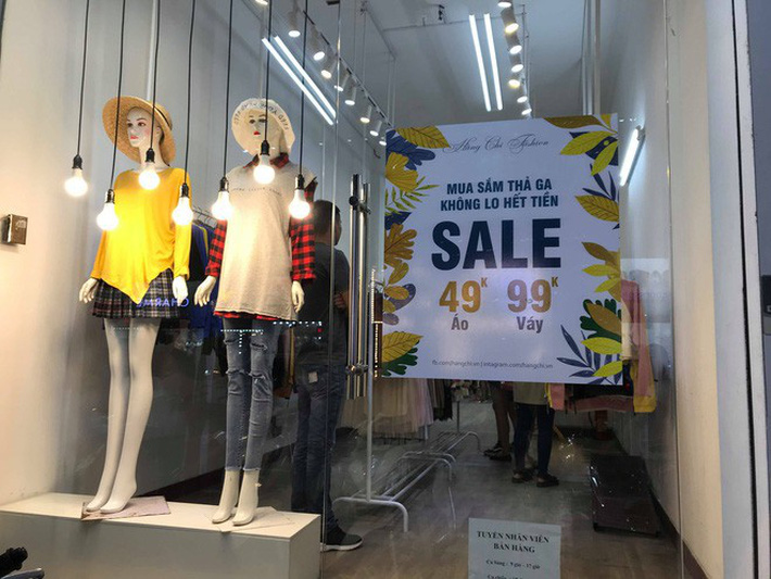  Sự thật về việc giảm giá lên đến 70% tại các cửa hàng thời trang - Ảnh 3.