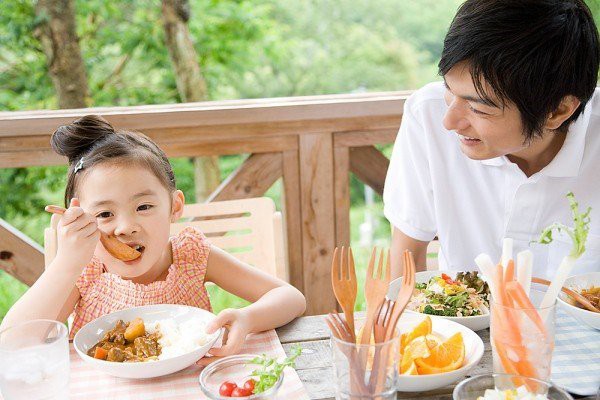 Nếu muốn con cao lớn, cha mẹ đừng bỏ qua 3 bí quyết 