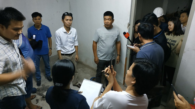 Vụ nước sạch có mùi khét ở Hà Nội: Chưa tìm ra nguyên nhân, tòa nhà thông báo cấp nước sạch tạm thời - Ảnh 2.