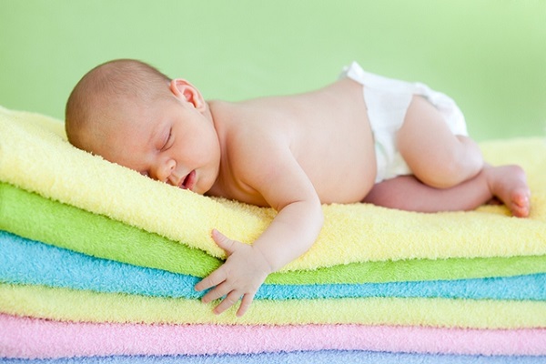 Lý do các chuyên gia Nhi khoa hàng đầu thế giới luôn khuyên cha mẹ nên đặt trẻ sơ sinh nằm ngửa khi ngủ - Ảnh 4.