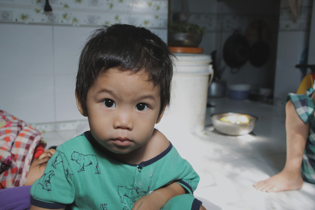 Người mẹ đơn thân nuôi bảy đứa trẻ ở Sài Gòn: 