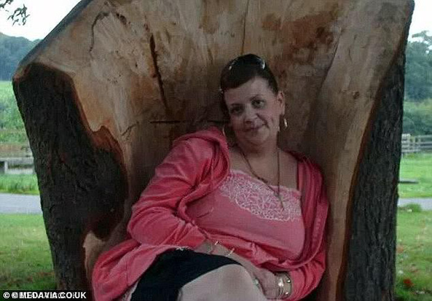 Vật lộn để ăn sau ca phẫu thuật cắt dạ dày khiến người phụ nữ ở Anh qua đời ở độ tuổi 44 - Ảnh 3.