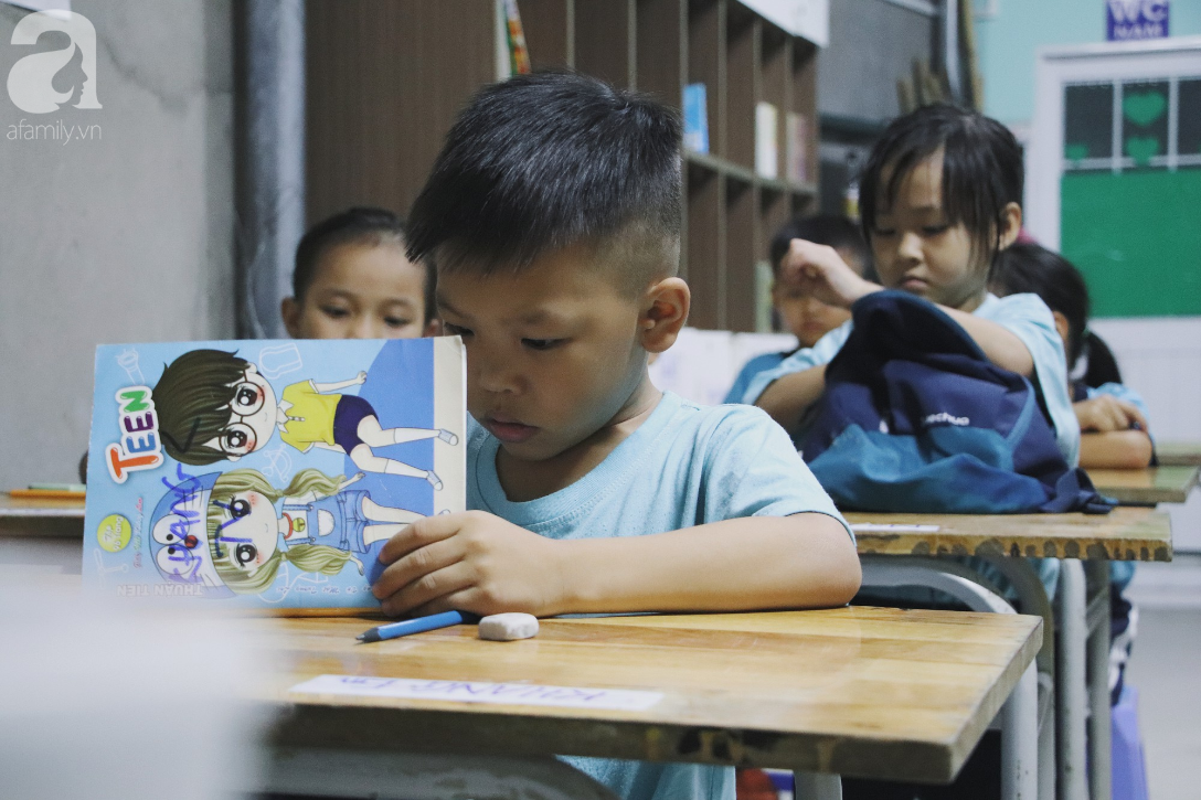 Cảm động lớp học 0 đồng giữa Sài Gòn: Nơi nuôi dưỡng tri thức cho trẻ em nghèo - Ảnh 6.