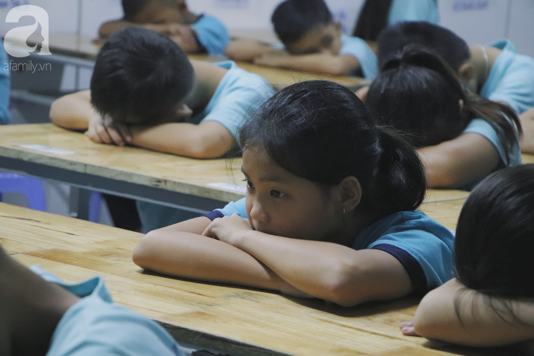 Cảm động lớp học 0 đồng giữa Sài Gòn: Nơi nuôi dưỡng tri thức cho trẻ em nghèo - Ảnh 11.