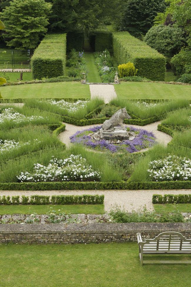 20 khu vườn ở nước Anh đẹp mơ màng bất cứ ai cũng mong muốn được sở hữu - Ảnh 5.